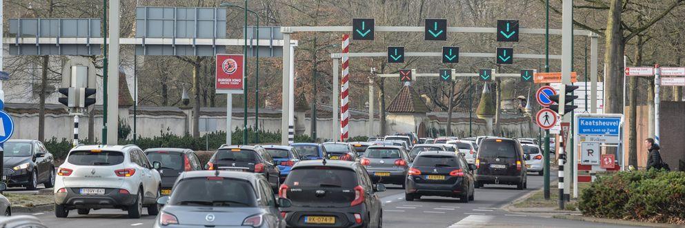 Autoverkeer bij de Efteling