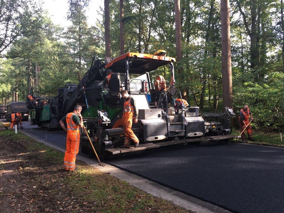 Provincialeweg voorzien van uniek asfalt