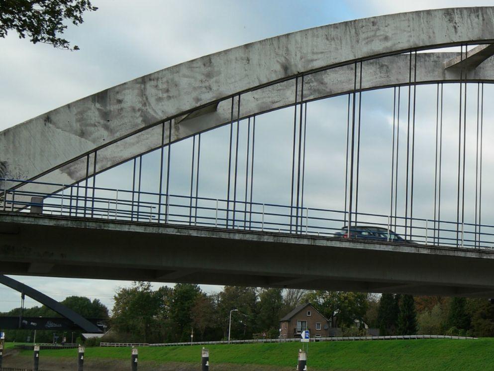 Onderhoud Eefdesebrug over Twentekanaal 