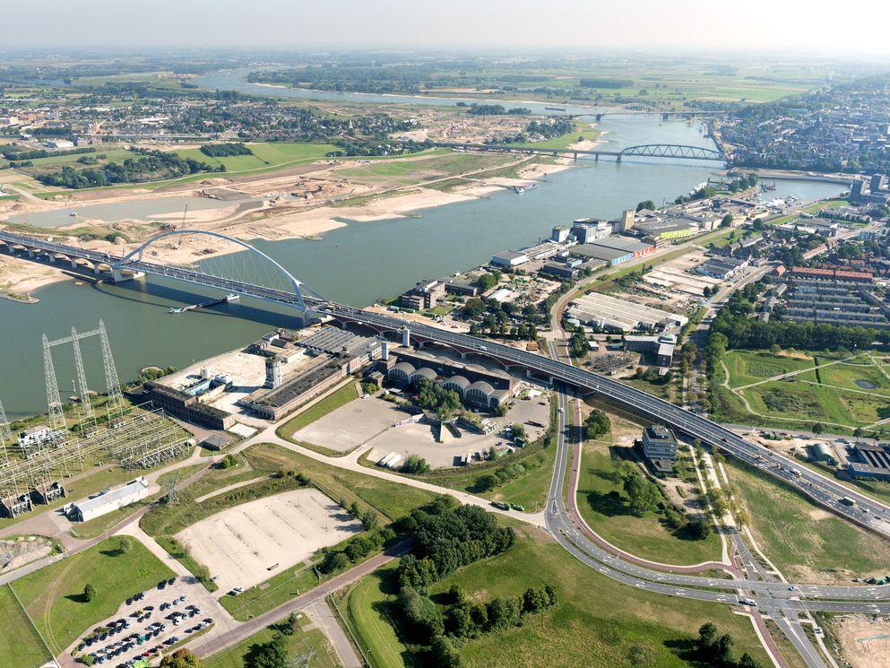 Stadsbrug De Oversteek Nijmegen