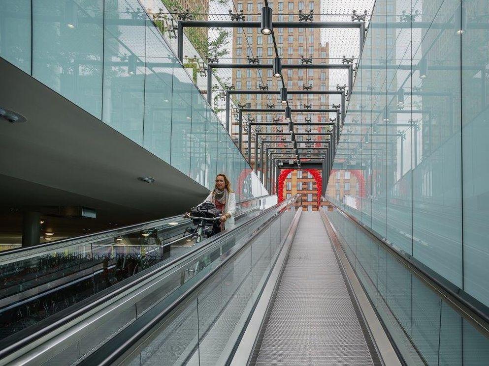 Ingang fietsparkeergarage