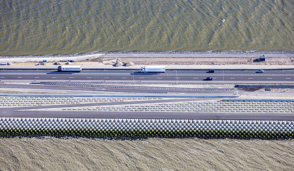 Sterkere Afsluitdijk zorgt voor meer veiligheid en biodiversiteit