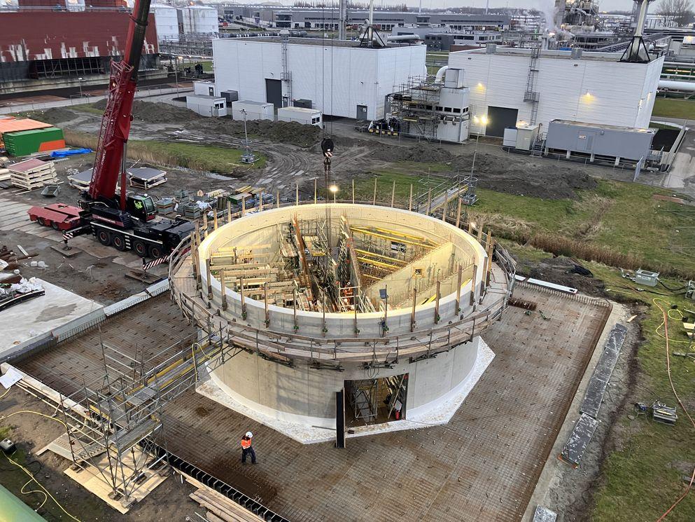 ‘Trots op complex betonwerk in de Rotterdamse Europoort’