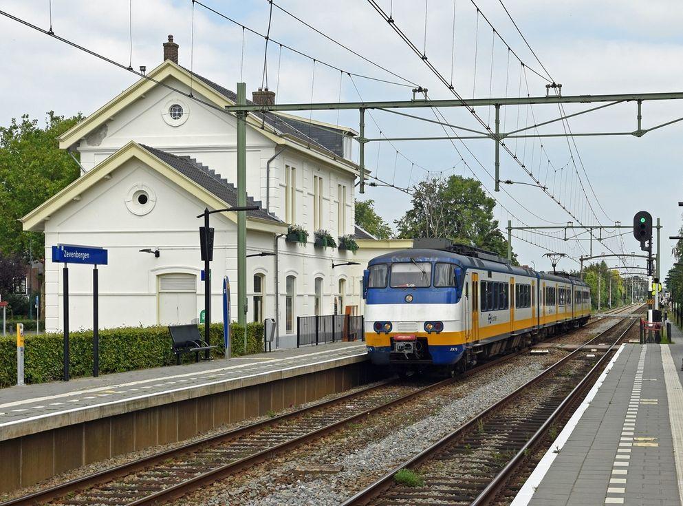 BAM spoor ondergrond elektrisch materieel duurzaam vernieuwen Stabiliseren ondergrond, vernieuwen spoor opknappen station 