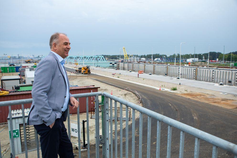 Nieuwe Sluis Terneuzen bruggen wegbaggeren sluis Gerben Turkstra grootste zeesluis