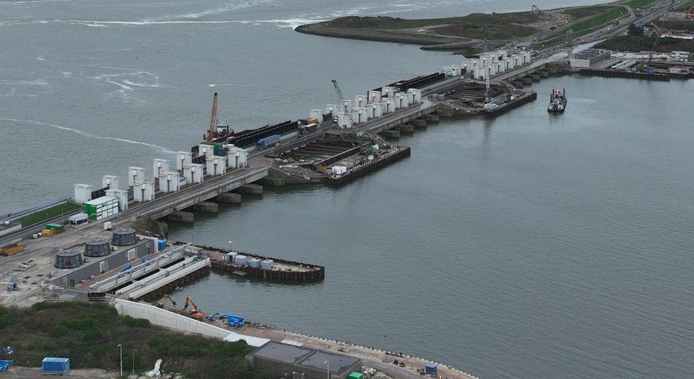 Afsluitdijk BAM LevveL pompen spuien dijk versterking klimaatverandering vervanging renovatie opgave duurzaamheid bouw