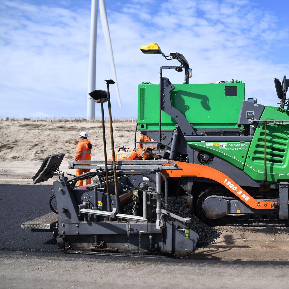 BAM Havenbedrijf Rotterdam Alexiaviaduct Maasvlakte duurzaam laadplein beton elektrisch materieel CO2 stekker primeur Port 