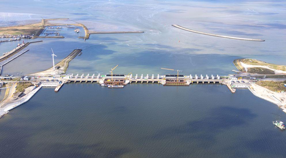 BAM Afsluitdijk pompen spuischuiven, pompen en keersluizen systeemintegratie LevveL Rijkswaterstaat