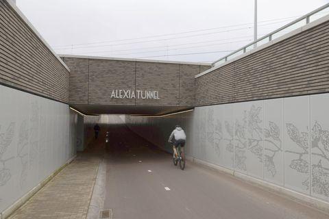 Alexiatunnel dubbellaagse spooronderdoorgan Hilversum eerste pionier BAM omgeving