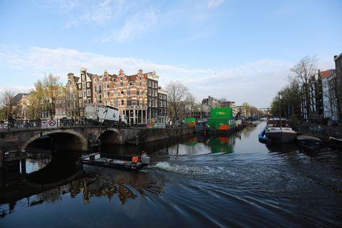 amsterdamse kademuren biodiversiteit duurzaam onderwaterleven Xstream blokken